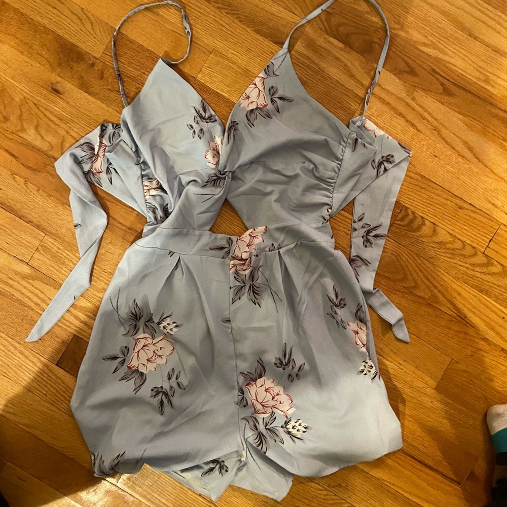 Baby blue floral romper